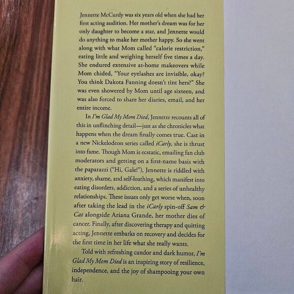 3 For $25 I'm Glad My Mom Died by Jennette McCurdy Hardback Book - Picture 2 of 5